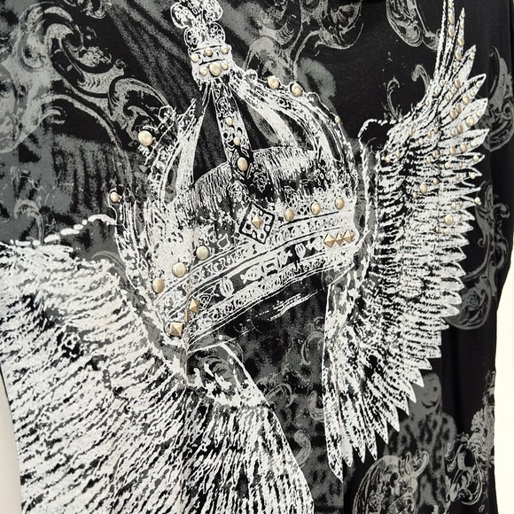 🪽HP🪽 Rock & Republic Top with Wings & Crown - Picture 6 of 13